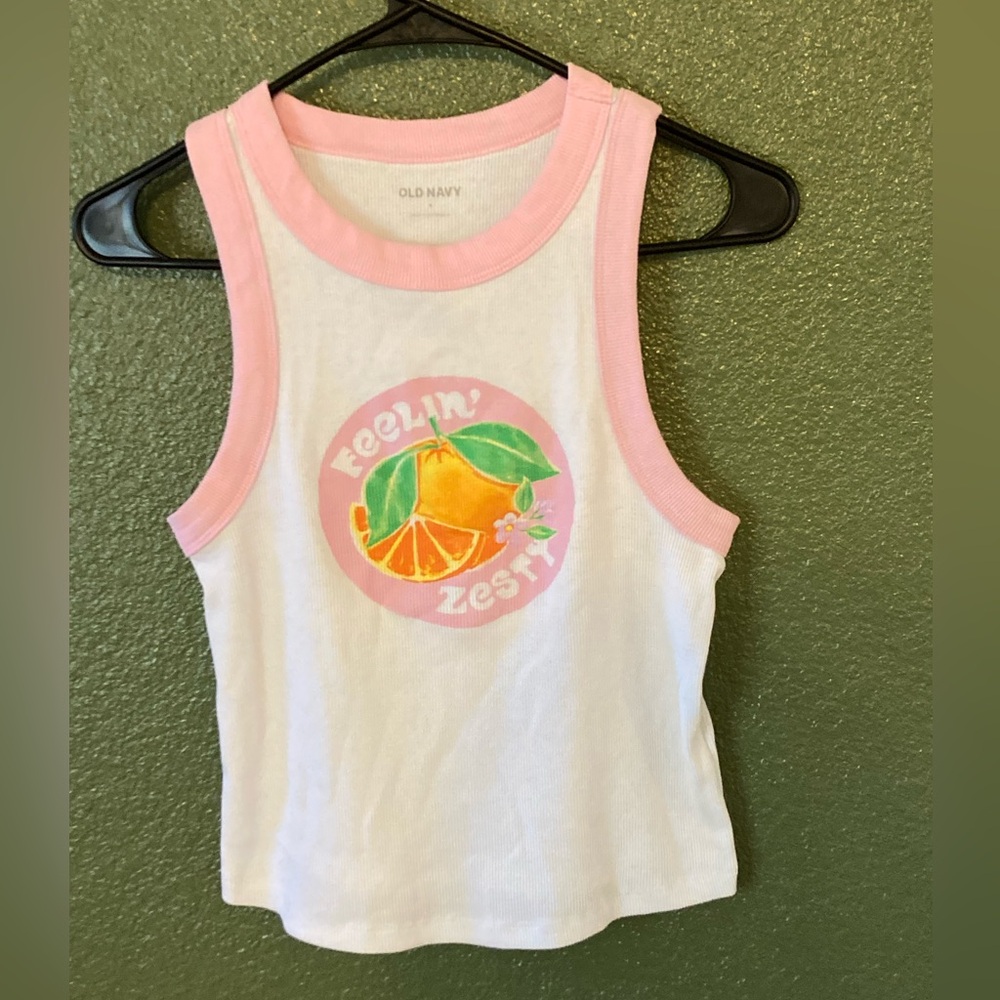 Old Navy crop top SIZE: S